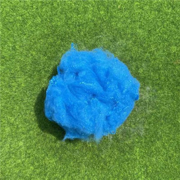 Blue Dope Dyed Recycled Polyester Midlenth Fiber